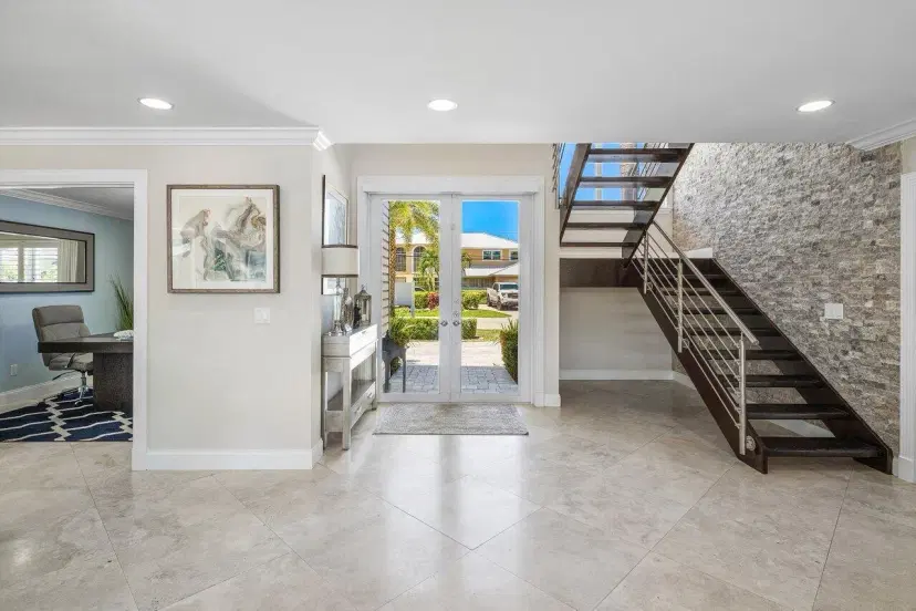 Picture of 910 Jasmine Drive, Delray Beach, FL 33483