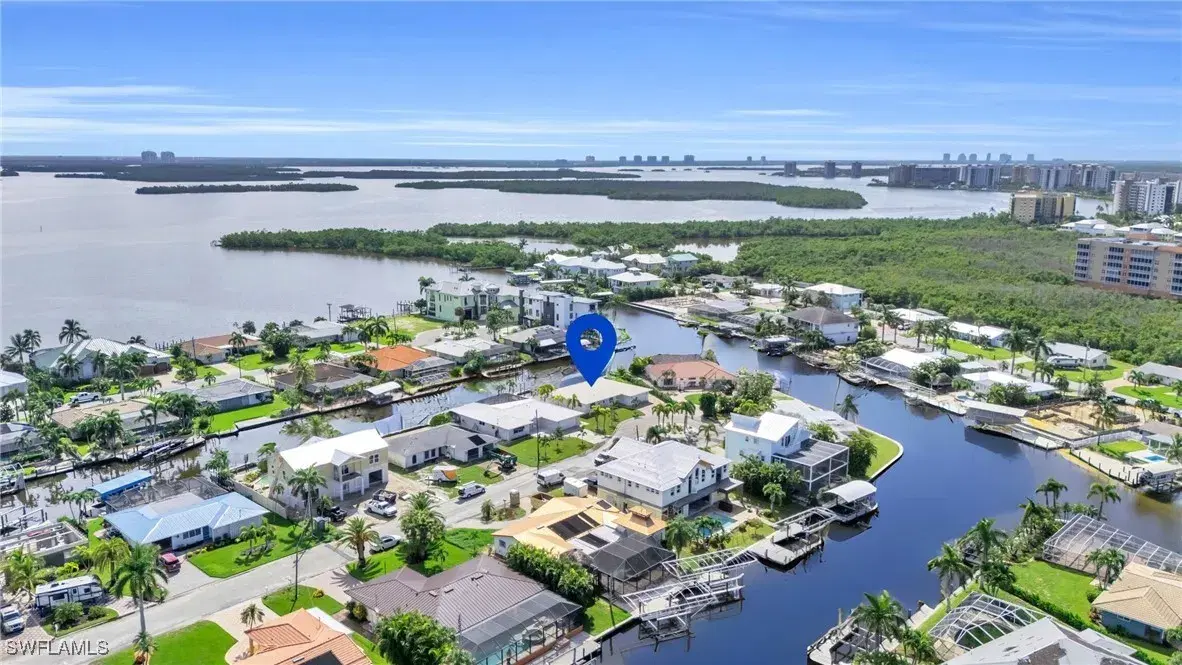 Picture of 25 Palmview Blvd, Fort Myers Beach, FL 33931