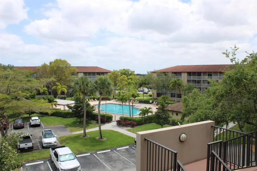 Picture of 850 SW 133Rd Terrace 404B, Pembroke Pines FL 33023