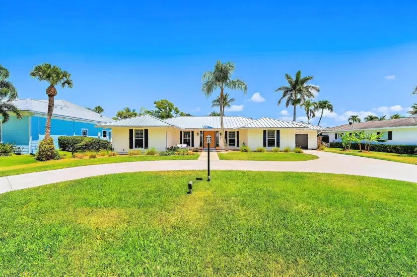 Picture of 940 Turner Quay, Jupiter FL 33458