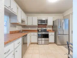 Picture of 2200 NE 33Rd Ave 6E, Fort Lauderdale, FL 33305