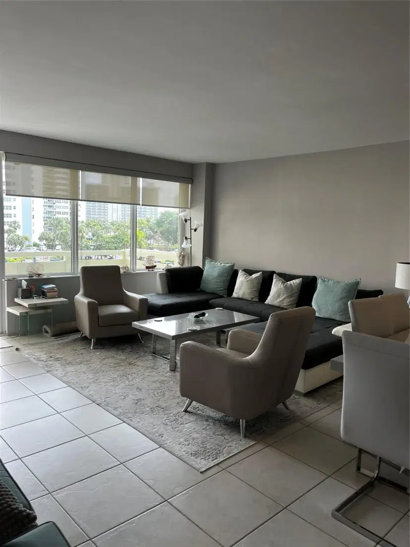 Picture of 3200 Ne 36 420, Fort Lauderdale FL 33308