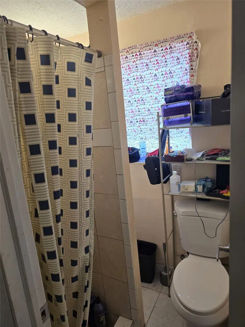 Picture of 530 Wilkinson Rd, Lantana FL 33462
