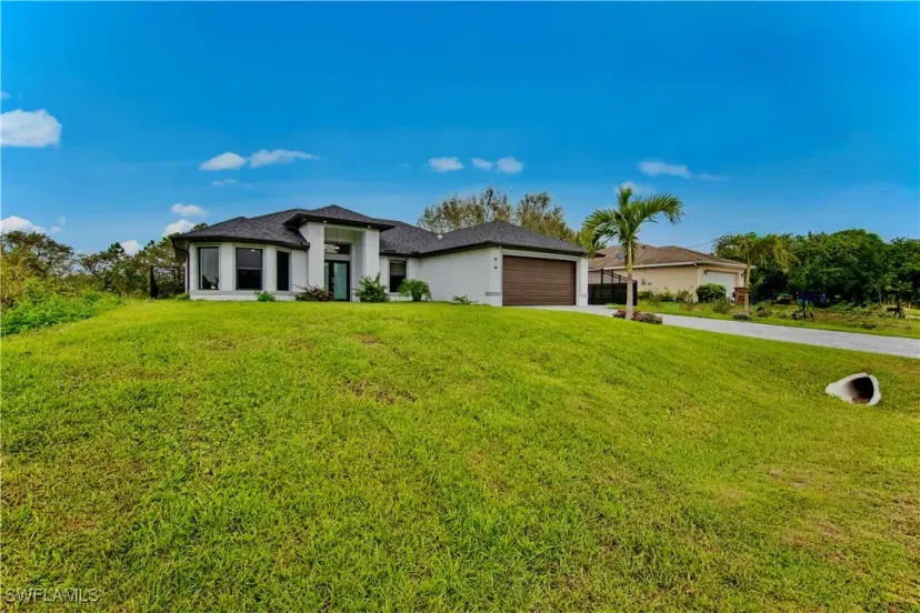 Picture of 526 Wabasso Ave S, Lehigh Acres FL 33974