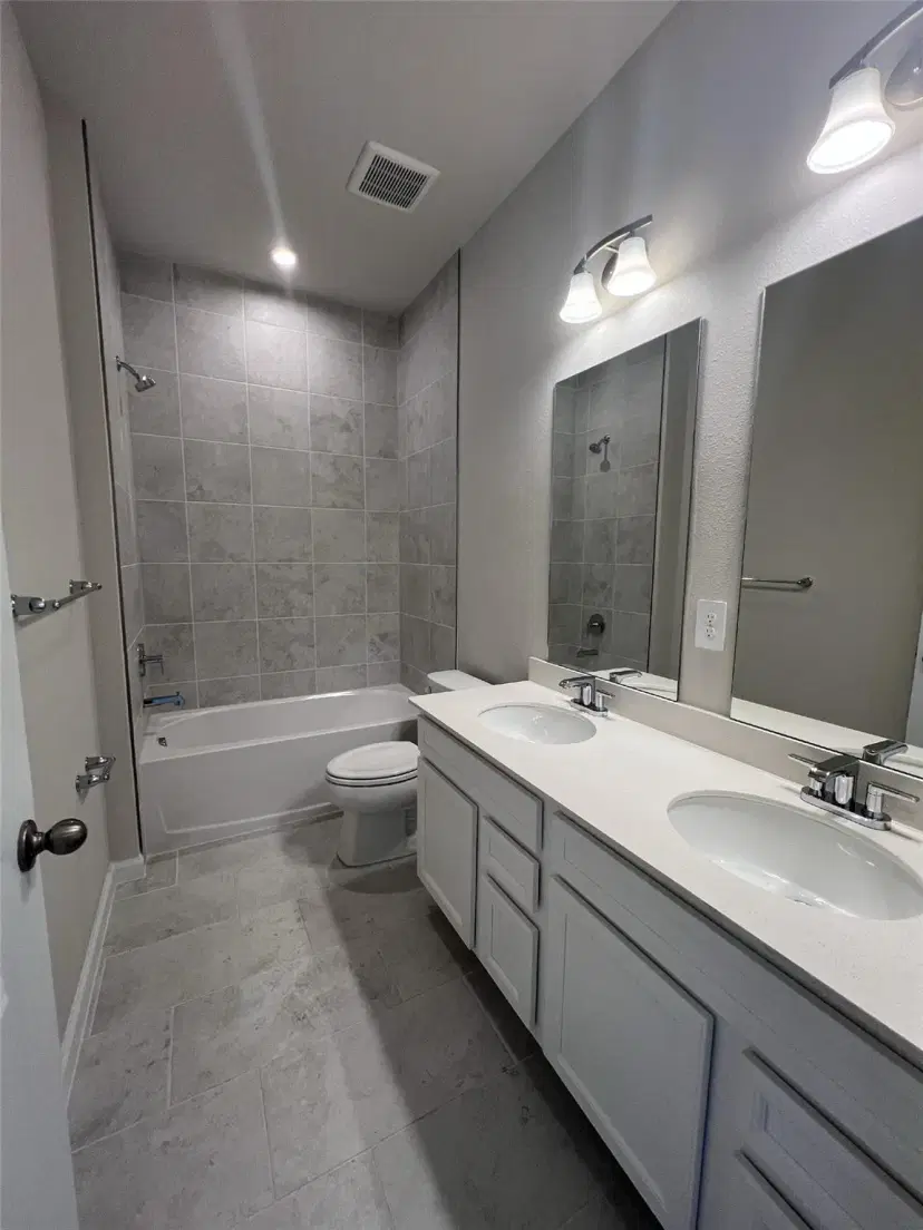 Picture of 4375 Lago Circle, Vero Beach FL 32967