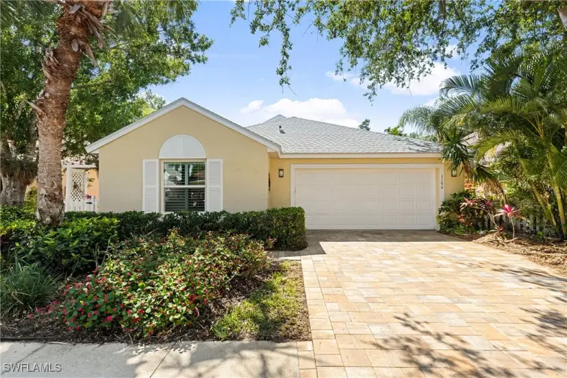 Picture of 1195 Silverstrand Dr, Naples FL 34110