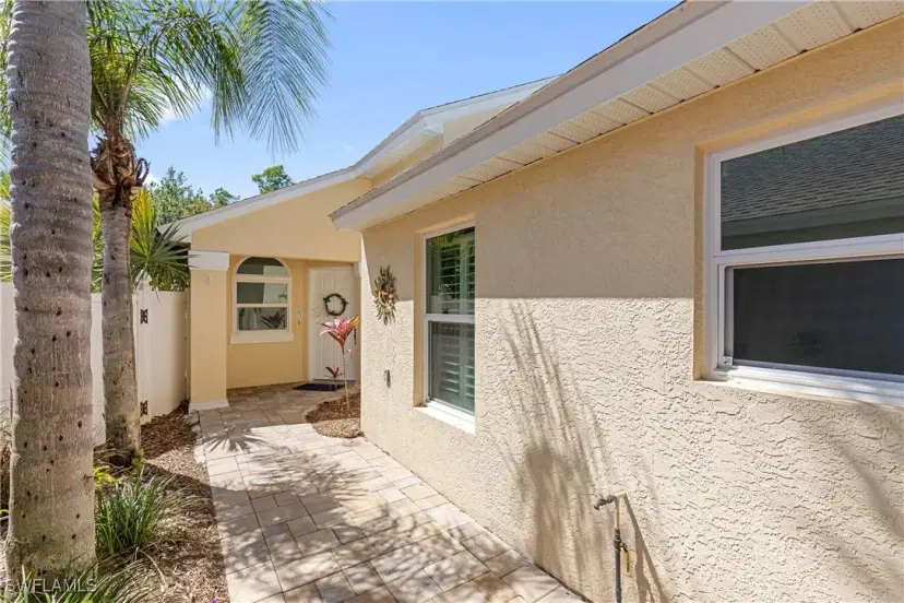 Picture of 1195 Silverstrand Dr, Naples FL 34110