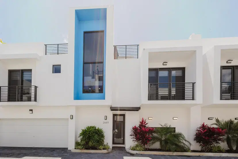Picture of 2669 NE 8Th Avenue, Wilton Manors FL 33334