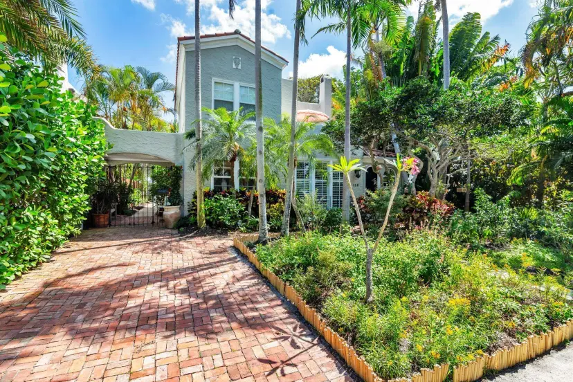 Picture of 138 Greymon Drive, West Palm Beach FL 33405