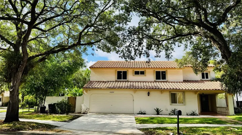 Picture of 12200 Garden Dr, Hollywood FL 33026