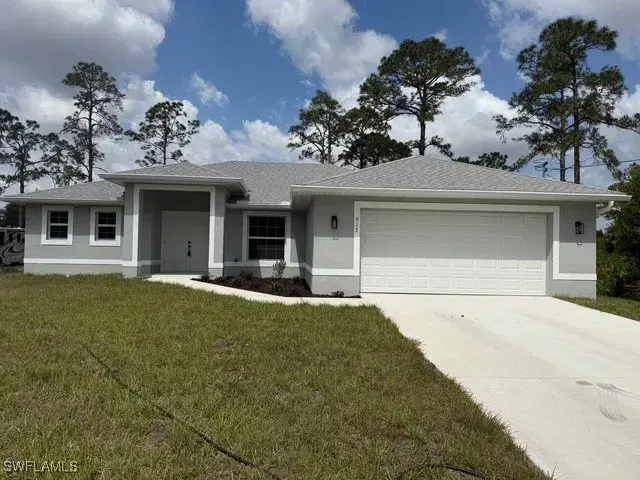 Picture of 913 Desoto Ave, Lehigh Acres FL 33972