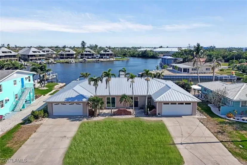 Picture of 7775 Bocilla Ln, Bokeelia FL 33922