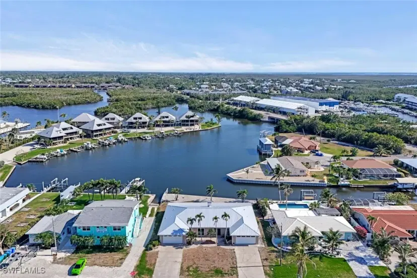 Picture of 7775 Bocilla Ln, Bokeelia FL 33922