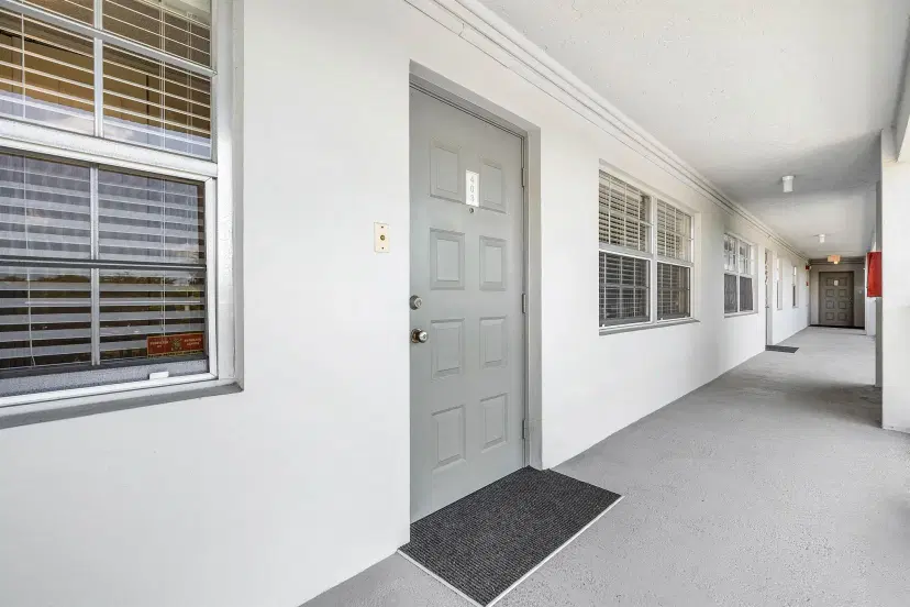 Picture of 4015 W Palm Aire Drive 403, Pompano Beach FL 33069