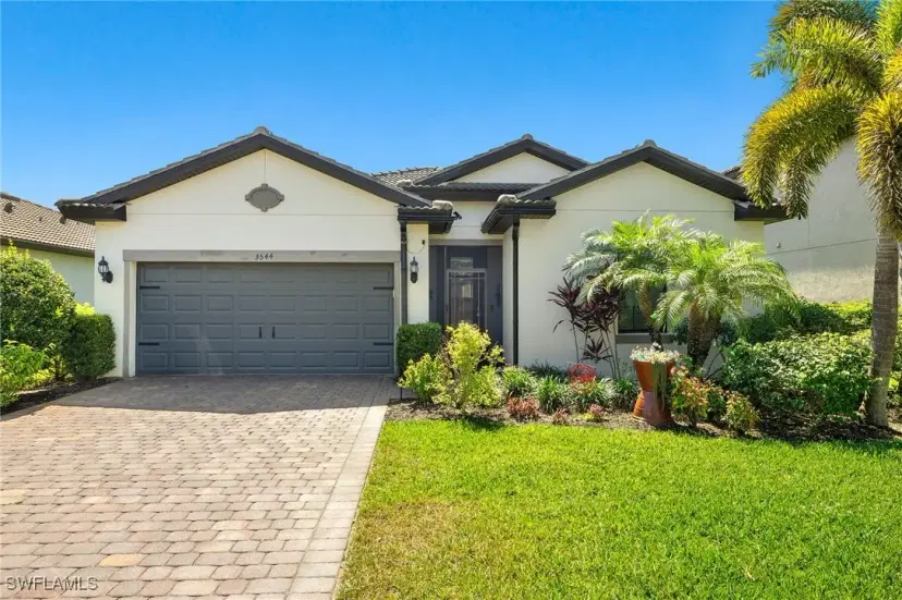 Picture of 3544 E Hampton Cir, Alva FL 33920