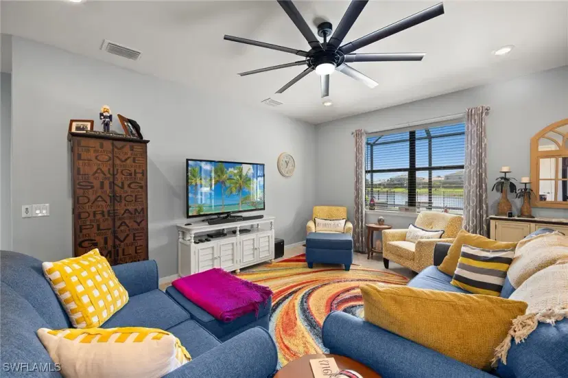 Picture of 3544 E Hampton Cir, Alva FL 33920