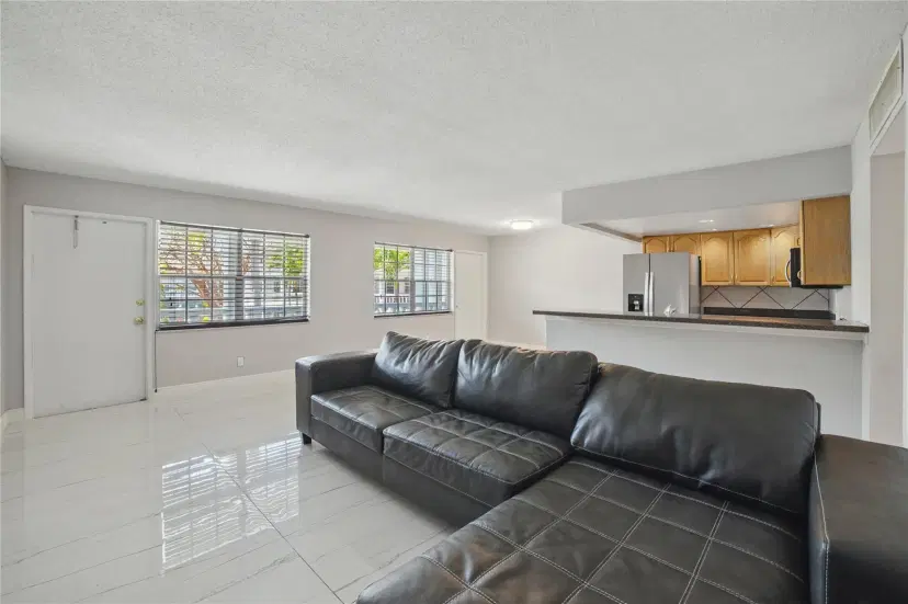 Picture of 5208 NE 24Th Ter F217, Fort Lauderdale FL 33308