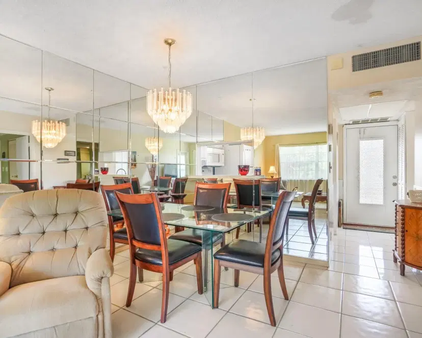 Picture of 3400 NW 48Th Ave 611, Lauderdale Lakes FL 33319