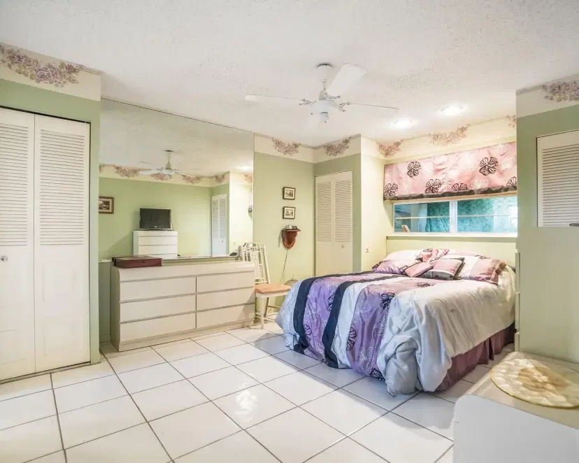 Picture of 3400 NW 48Th Ave 611, Lauderdale Lakes FL 33319