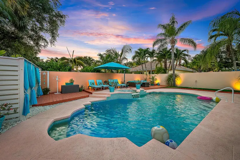 Picture of 210 S Hampton Drive, Jupiter, FL 33458