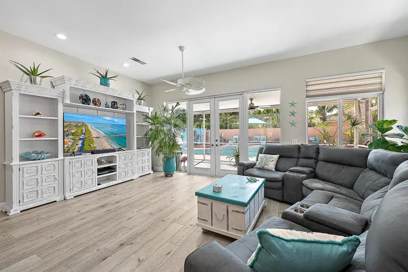 Picture of 210 S Hampton Drive, Jupiter, FL 33458