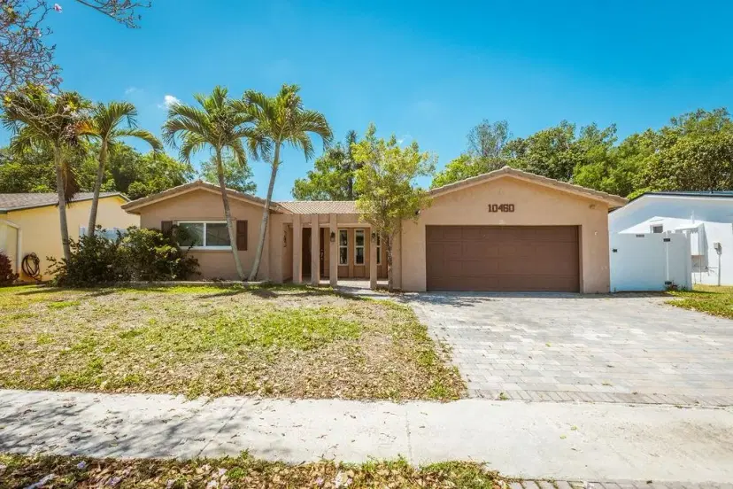 Picture of 10460 NW 2Nd Ct, Plantation FL 33324