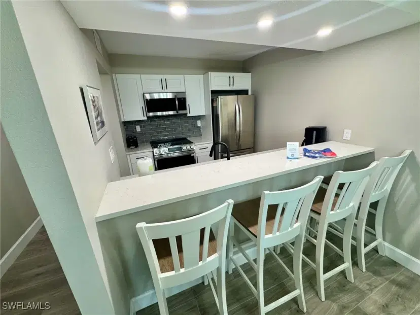 Picture of 1501 Middle Gulf Dr 102I, Sanibel FL 33957