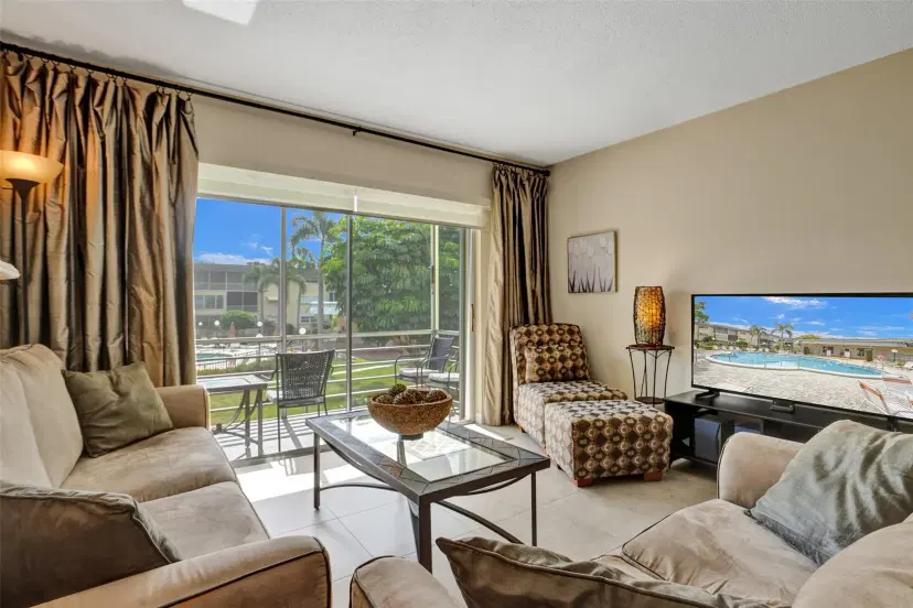 Picture of 4431 NW 16Th St 209, Fort Lauderdale FL 33313