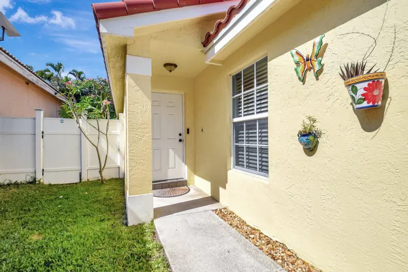 Picture of 8024 Stirrup Cay Court, Boynton Beach, FL 33436