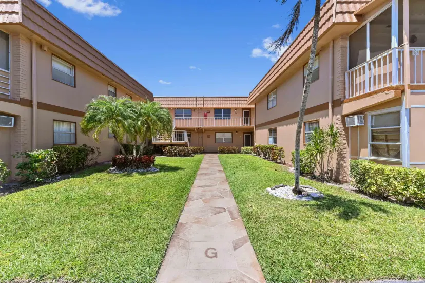 Picture of 302 Brittany G, Delray Beach, FL 33446