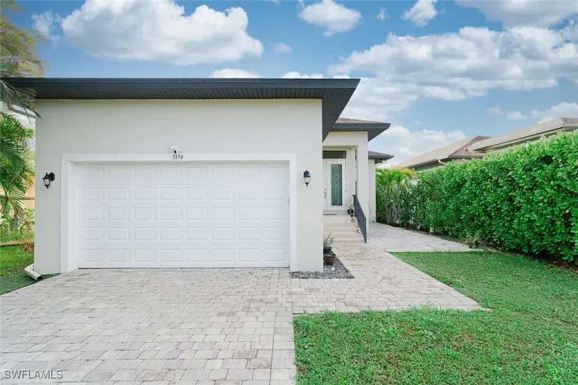 Picture of 3194 Woodside Ave, Naples FL 34112