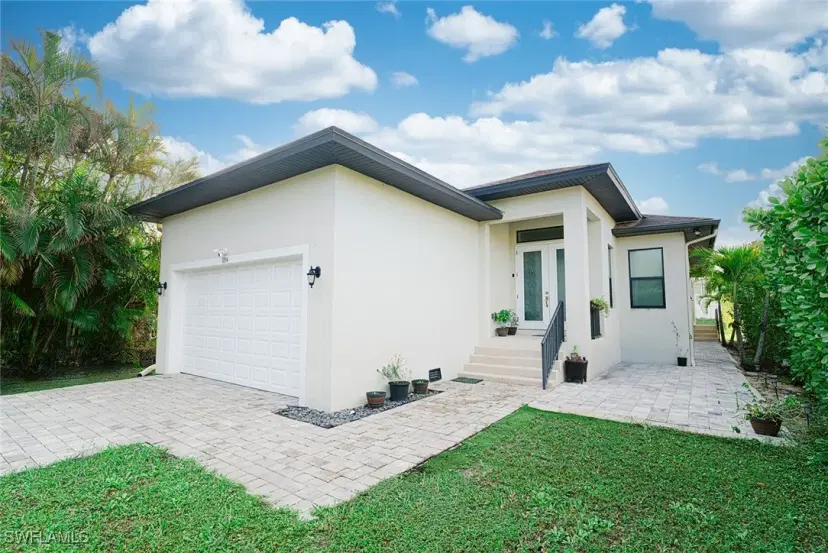 Picture of 3194 Woodside Ave, Naples FL 34112