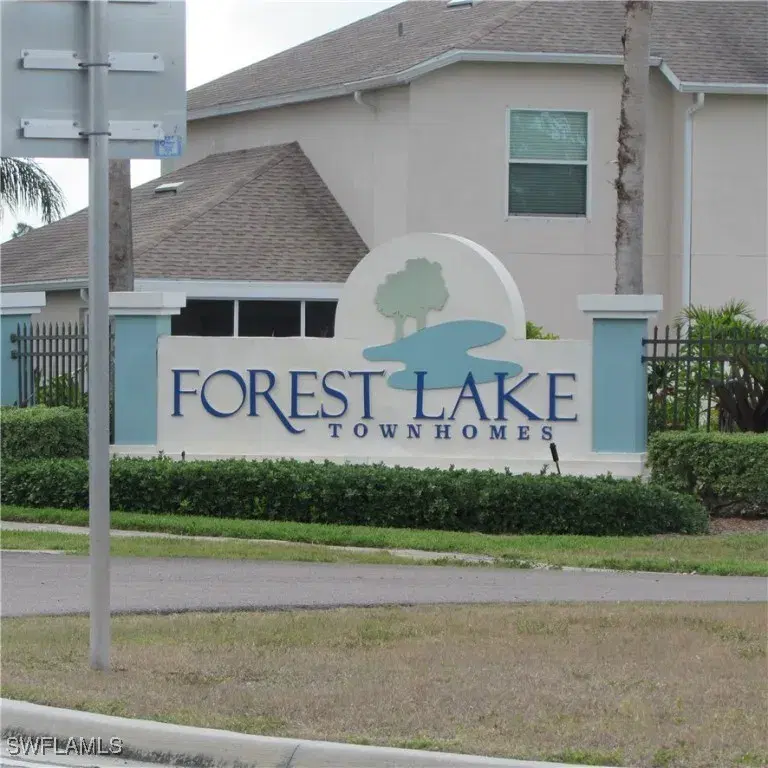 Picture of 3646 Pine Oak Cir 102, Fort Myers FL 33916