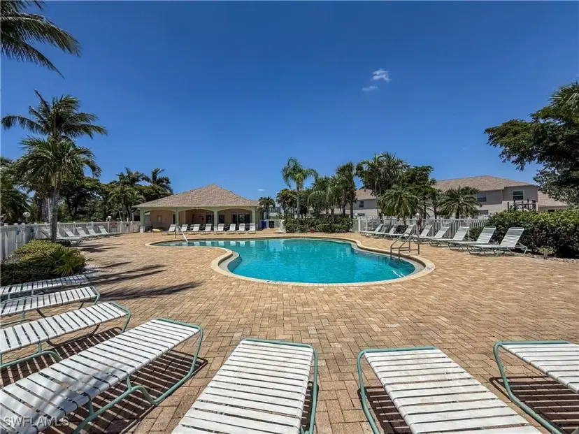 Picture of 3646 Pine Oak Cir 102, Fort Myers FL 33916