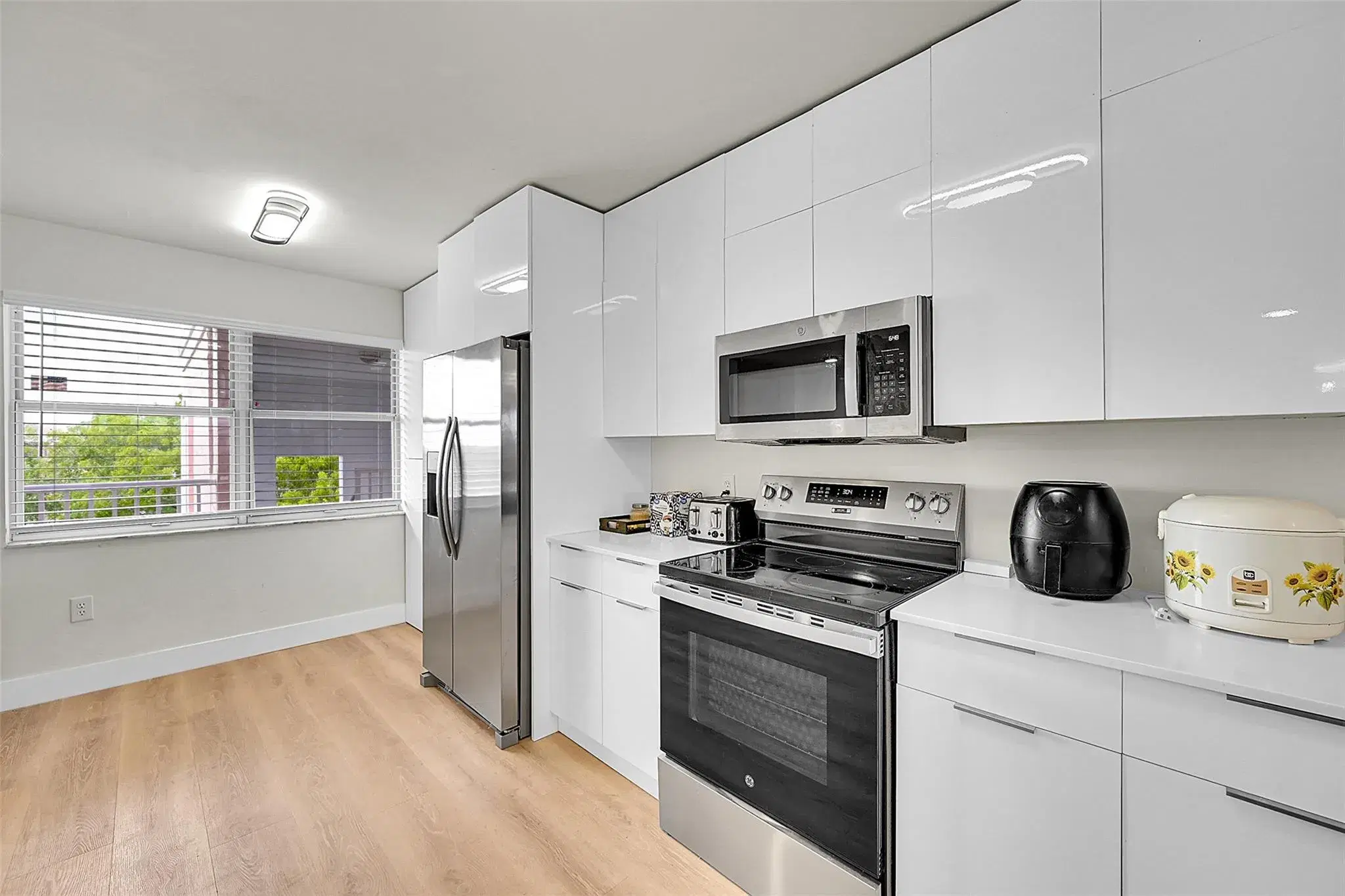 Picture of 2560 NW 103Rd Ave 402, Sunrise, FL 33322