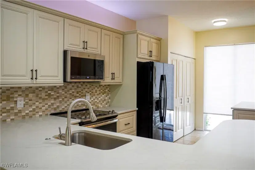 Picture of 9525 Windsor Club Cir, Fort Myers FL 33905