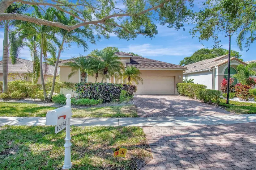 Picture of 10374 Copper Lake Drive, Boynton Beach, FL 33437