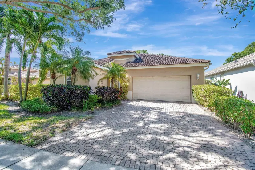 Picture of 10374 Copper Lake Drive, Boynton Beach, FL 33437