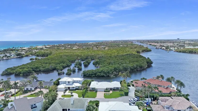 Picture of 7 Inlet Cay Drive, Ocean Ridge FL 33435