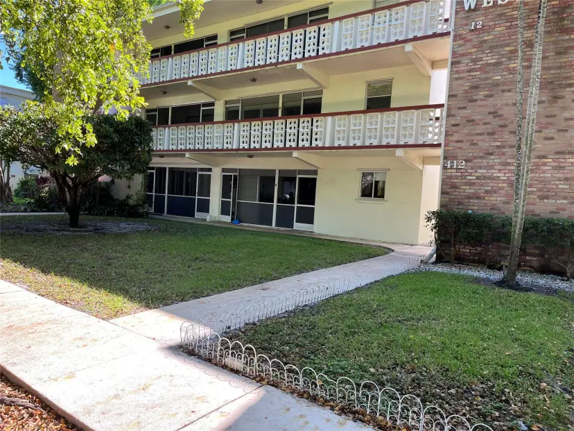 Picture of 412 S Luna Ct 2, Hollywood FL 33021