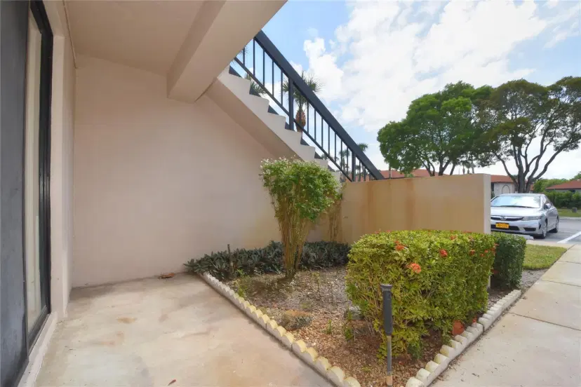 Picture of 5200 E Club Cir 104, Boca Raton FL 33487