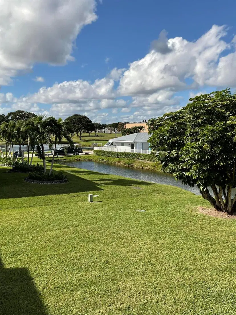 Picture of 527 Burgundy K, Delray Beach FL 33484