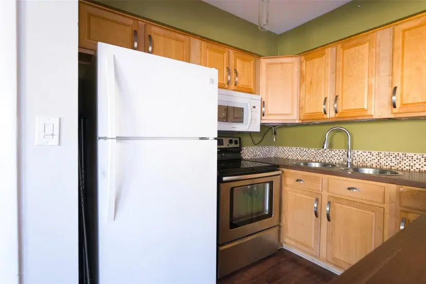 Picture of 4050 NE 12Th Ter 13-1, Oakland Park FL 33334