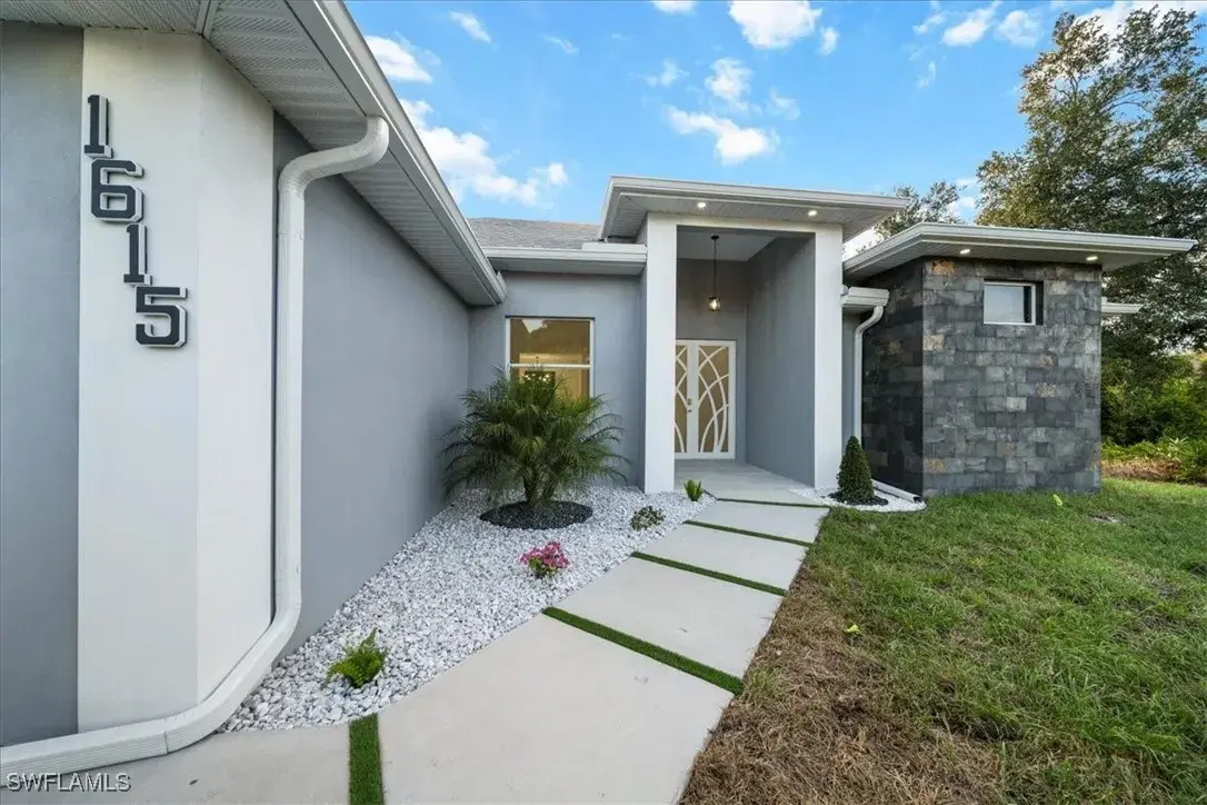 Picture of 1615 Richmond Ave N, Lehigh Acres, FL 33972