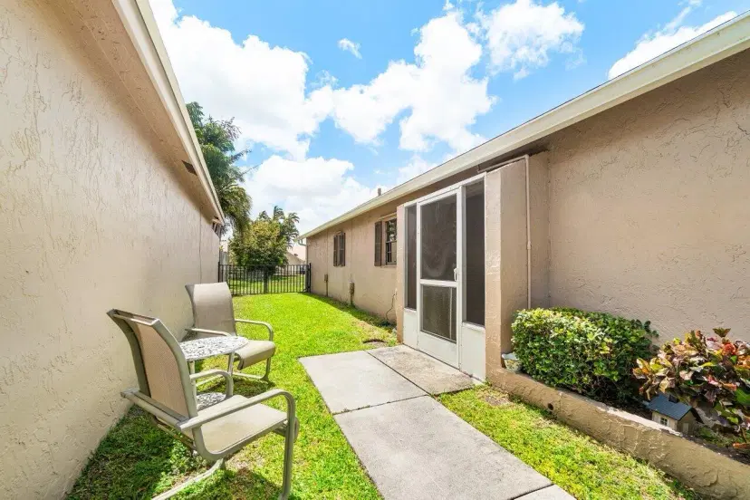 Picture of 9100 Pine Springs Drive, Boca Raton FL 33428