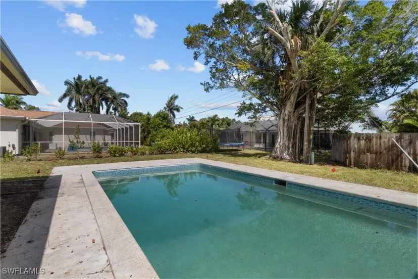 Picture of 1299 Kasamada Dr, Fort Myers FL 33919