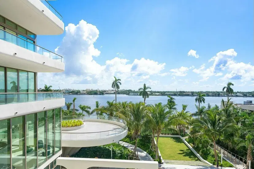 Picture of 200 Arkona Court 403, West Palm Beach FL 33401