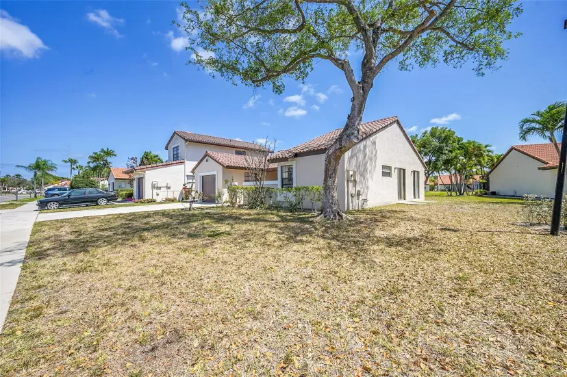 Picture of 45 Columbia Ct, Deerfield Beach FL 33442
