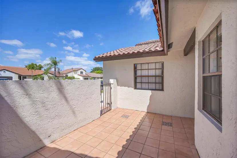 Picture of 45 Columbia Ct, Deerfield Beach FL 33442