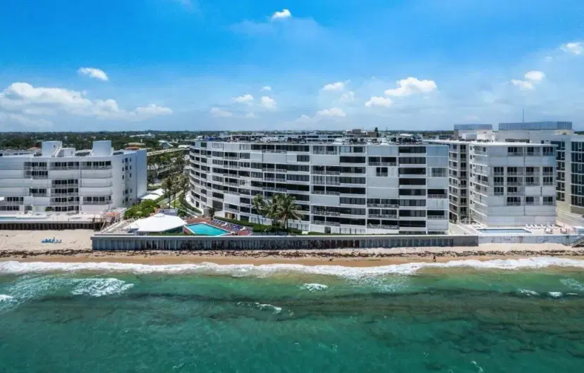 Picture of 3590 S Ocean Boulevard 902, South Palm Beach FL 33480